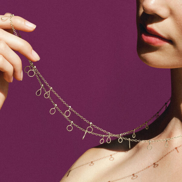 long necklace 18kt with diamonds