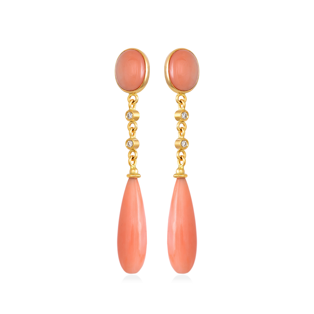 Drop Earrings with corals and diamonds