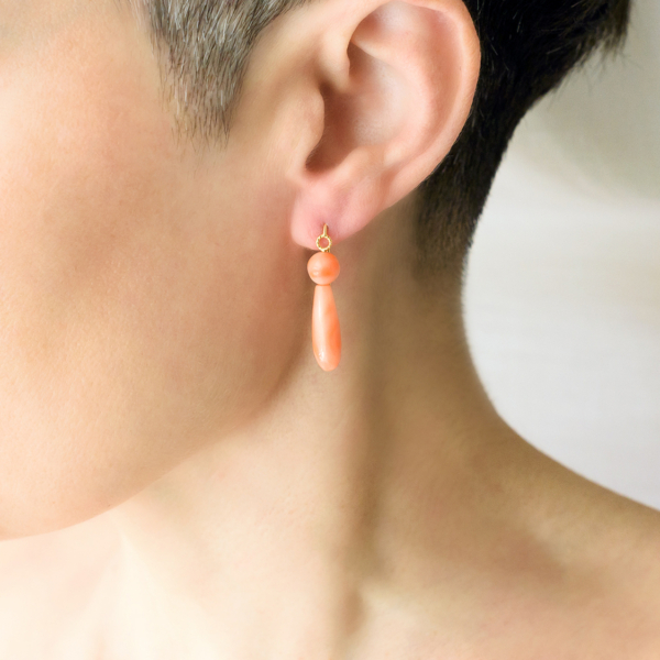 Drop earrings with rose corals