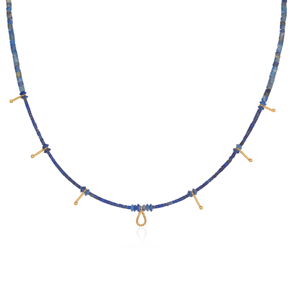 Necklace with lapis