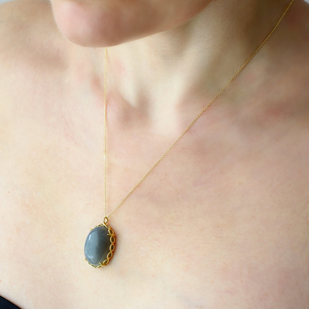 Tattoo pendant with moonstone LS