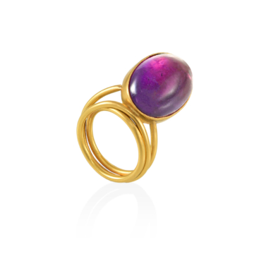 Ring with amethyst